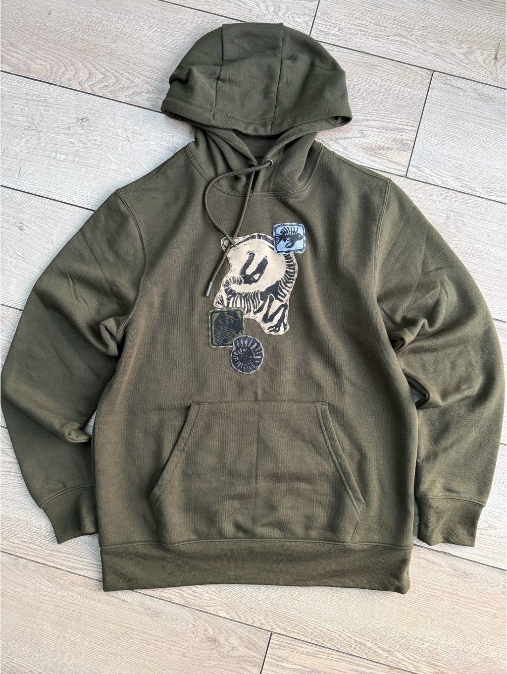 Focus print hoodie (no footprints)