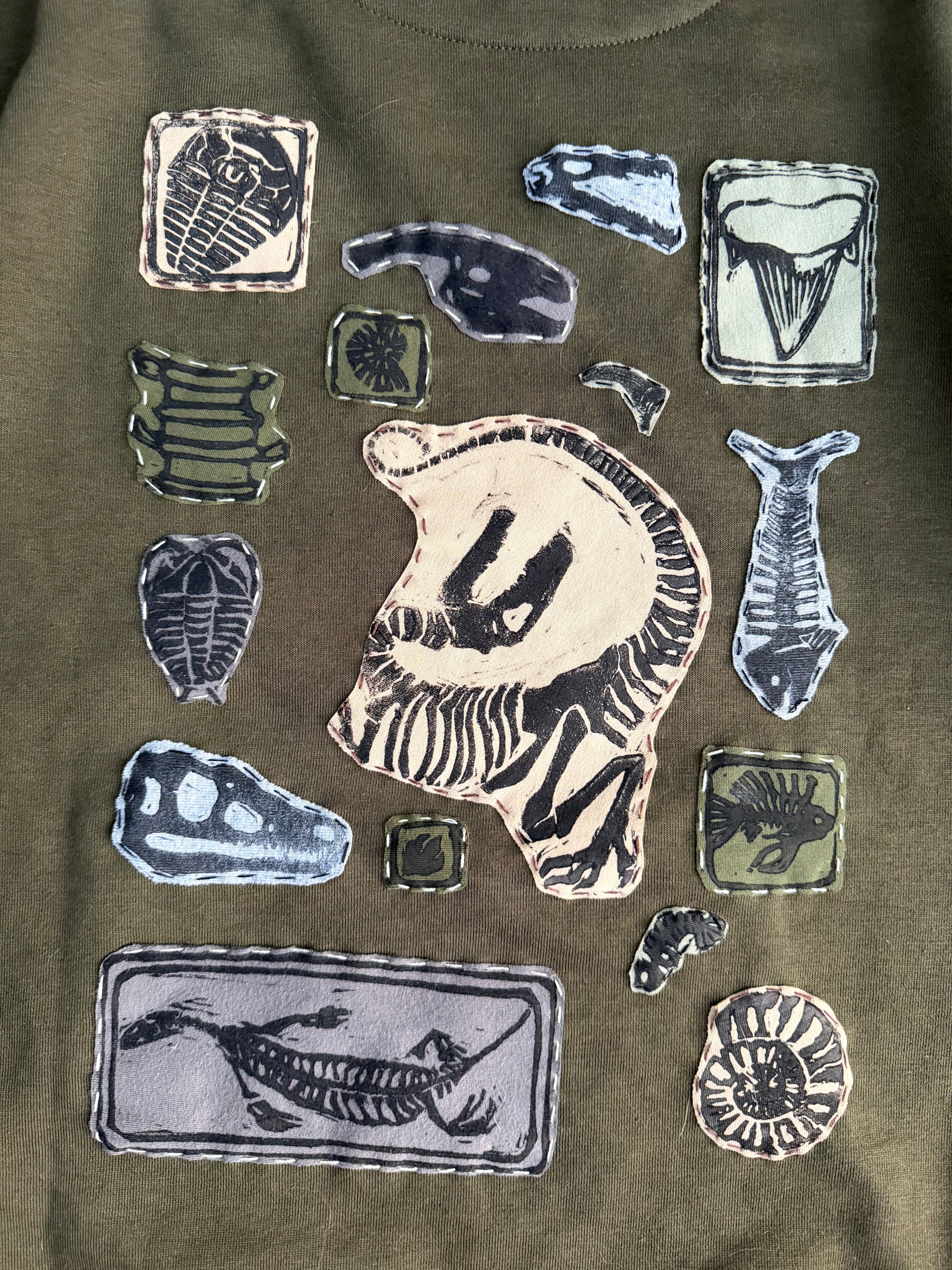 Focus print hoodie (no footprints)
